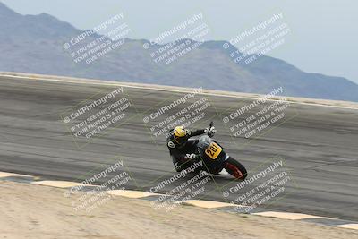 media/Nov-15-2025-Race Pace (Sat) [[8de605a2d8]]/Non Verified Riders (1st 20 Minutes)/Bowl (1015am)/